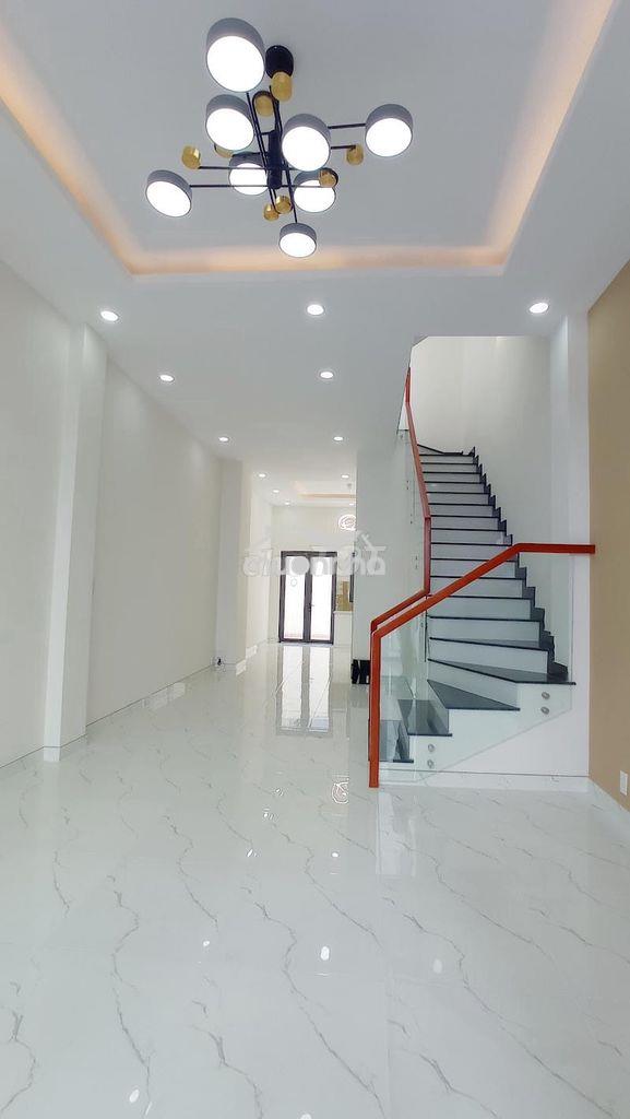 Cho thuê nhà mới phạm văn chí, 4 tầng 3pn5wc, chỉ 13.5tr