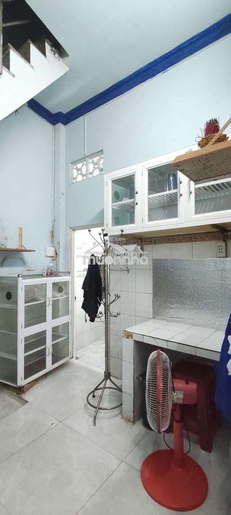 Cho thuê nhà . nhiều tầm giá . p 15 q. 8 - 4