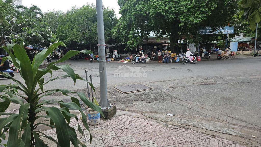 Cho thuê nguyên hoặc lẻ mặt bằng và kiot - 2