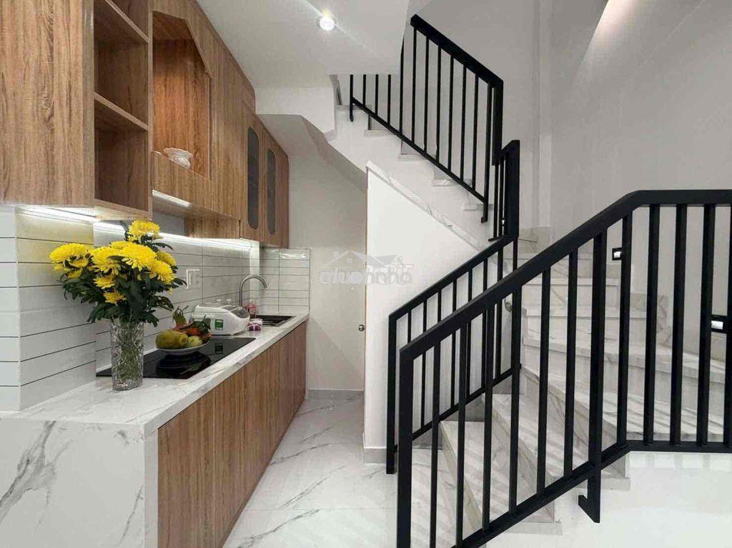 Cho thuê nhà nguyên căn (mới)– hẻm 629/18 nguyễn đình chiểu, quận 3 - 4