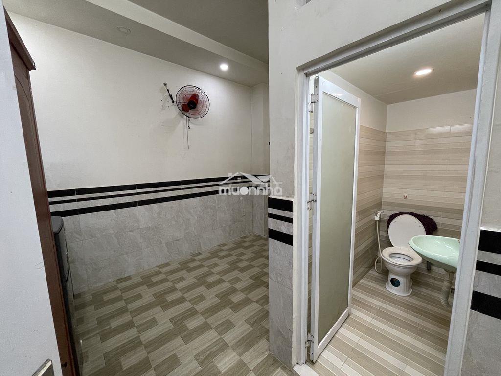 Phòng trọ tiện nghi 380 đồng văn cống, 16m2, giá 2,8tr - 2