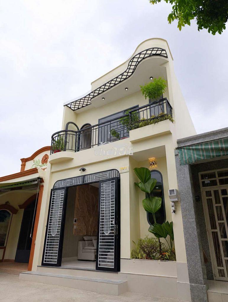 Hiếm có khó tìm _nhà 2 pn tầng trệt 82 m2, nở hậu