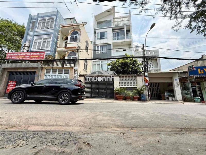 Cho thuê nhà mặt tiền- vị trí đẹp- gần chợ