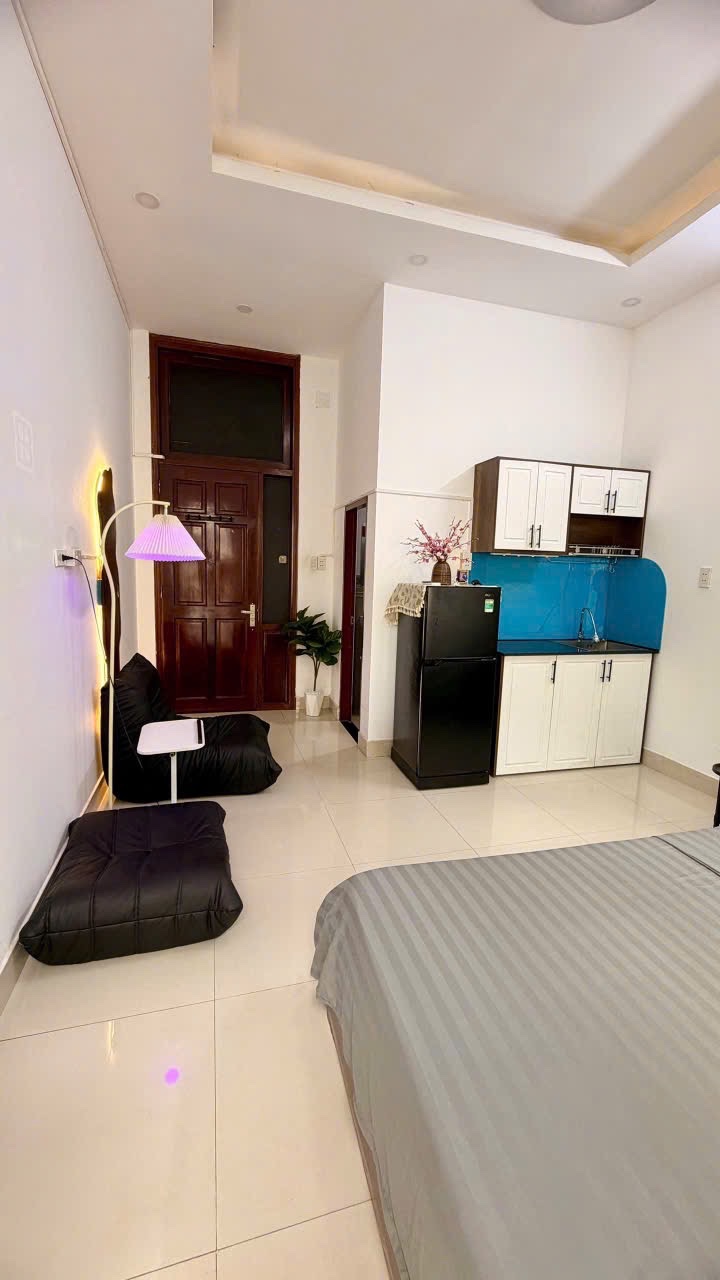 Căn hộ ban công lớn decor siêu xinh ,máy chiếu gần uef, hiu, hutech, gtvt- ung văn khiêm, bình thạnh - 2