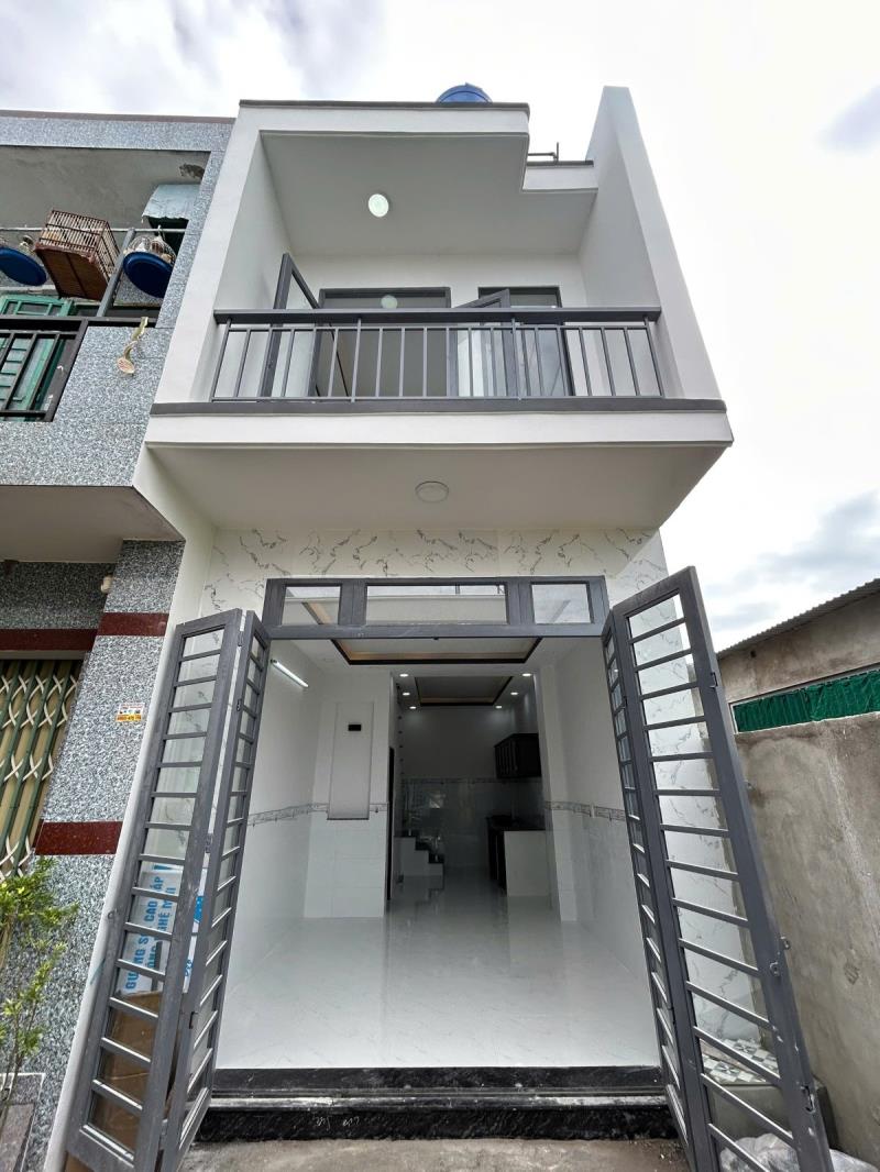Nhà gần hóc môn gần chợ - giá 600 triệu