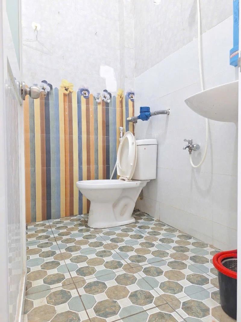 🌟 Bán nhà gần cv phần mềm quang trung, quận 12 – 100m² – hẻm xe hơi – 6 phòng – chỉ 6tỷ2 - 3