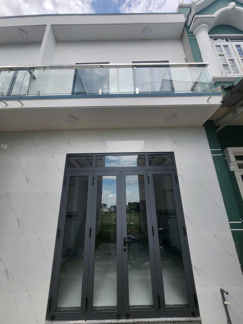 Nhà 3pn giáp hóc môn mới xây - giá 650 triệu