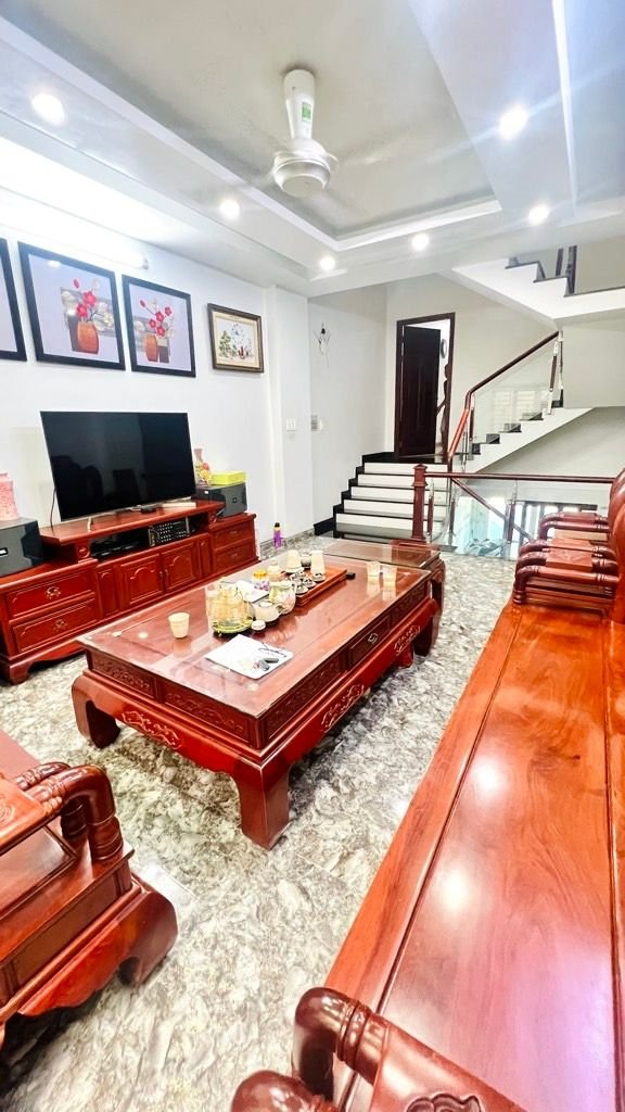 Mặt tiền lê thúc hoạch - phú thọ hoà - tân phú -dt: 4*19m – 16 tỷ - 4