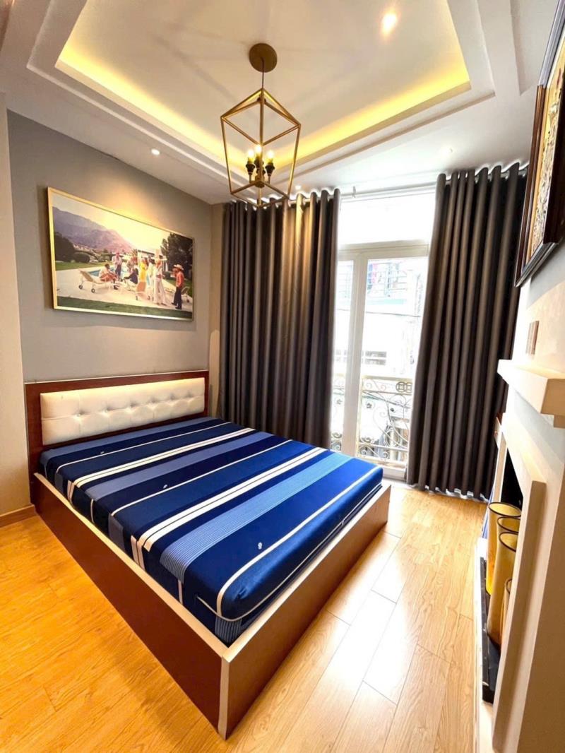 Bán nhà đẹp 3 tầng - vài bước ra mặt tiền - nở hậu - ko lg - 3