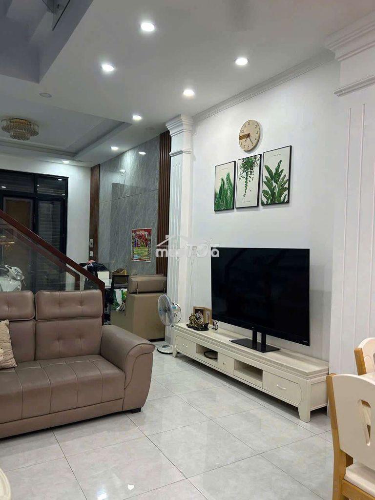 Dt 4 x 13m 3 lầu 4 pn 5 wc sân thượng. y hình hxt . lê trọng tấn - 3
