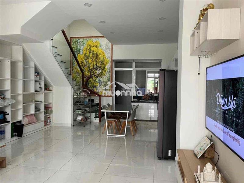 Cho thuê nhà full nội thất, 1 trệt 2 lầu tại lovera park bình chánh