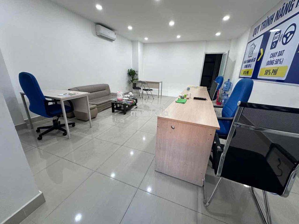 Cho thuê văn phòng cityland, dt 100m2 ( 2 phòng ) giá 10tr - 4