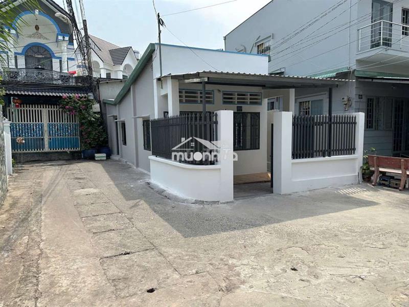 Chỉ : 2,2 tỷ– nhà cấp 4 phú cường, chỉ 100m ra thích quảng đức- tdm bd