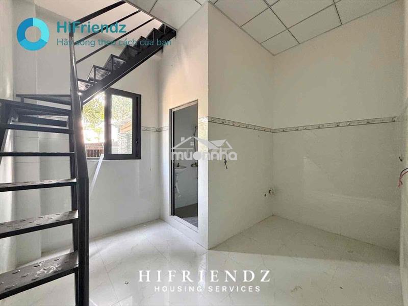 Nhà nguyên căn liền kề, chỉ 4tr3 qua nttu 5 phút