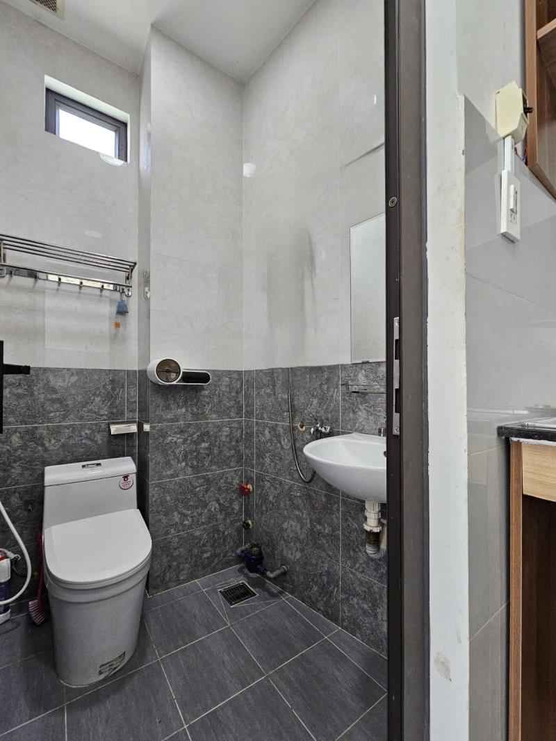 Phòng đẹp – mới – ban công | gần hutech, uef, uth – nguyễn gia trí, bình thạnh - 4