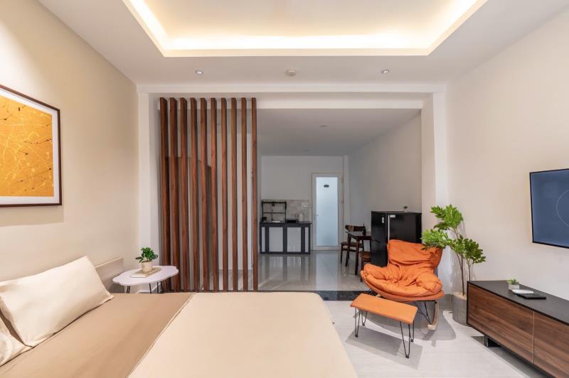 Studio full nội thất cao cấp rộng 45m2 - ban công - ngay ngã tư hàng xanh  - 2