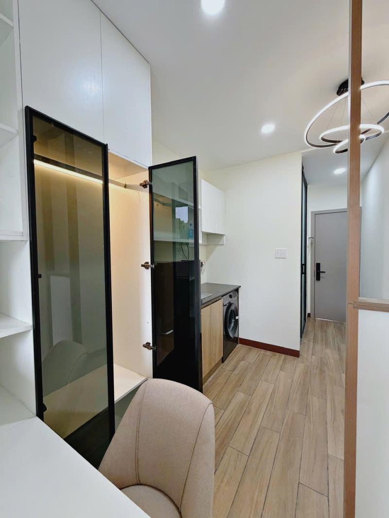 Phòng mới 100% - tân bình - nội thất cao cấp - gần sân bay (nhà ga t3) - giáp q3,q10,tân phú. - 4