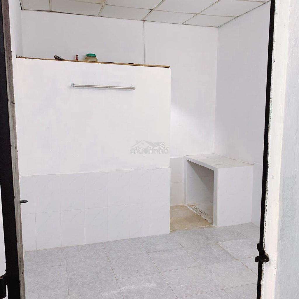 Cho thuê nhà gần chợ đầu mối - 4