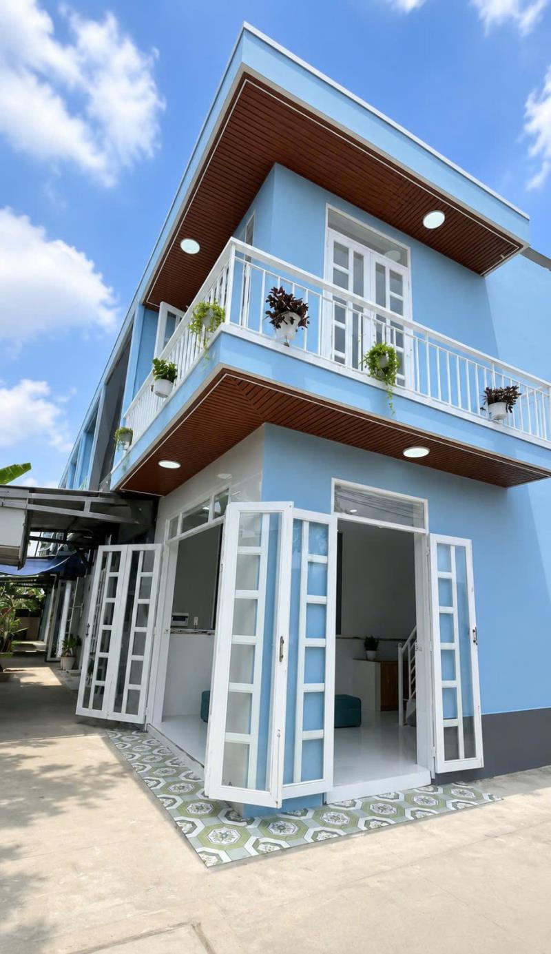 Nhà đẹp ngay hóc môn căn góc 2mt 4m x 7m tặng full nội thất ô tô đổ cữa chỉ 585tr tl