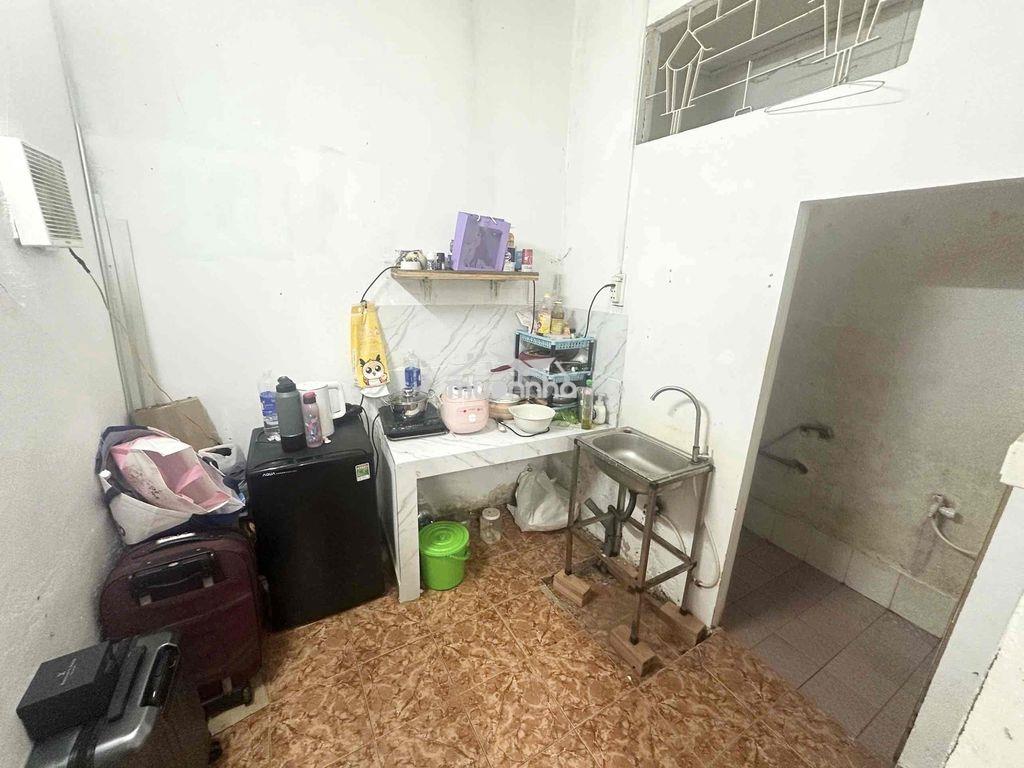 Phòng trọ tầng trệt cmt8 quận 10 - 3