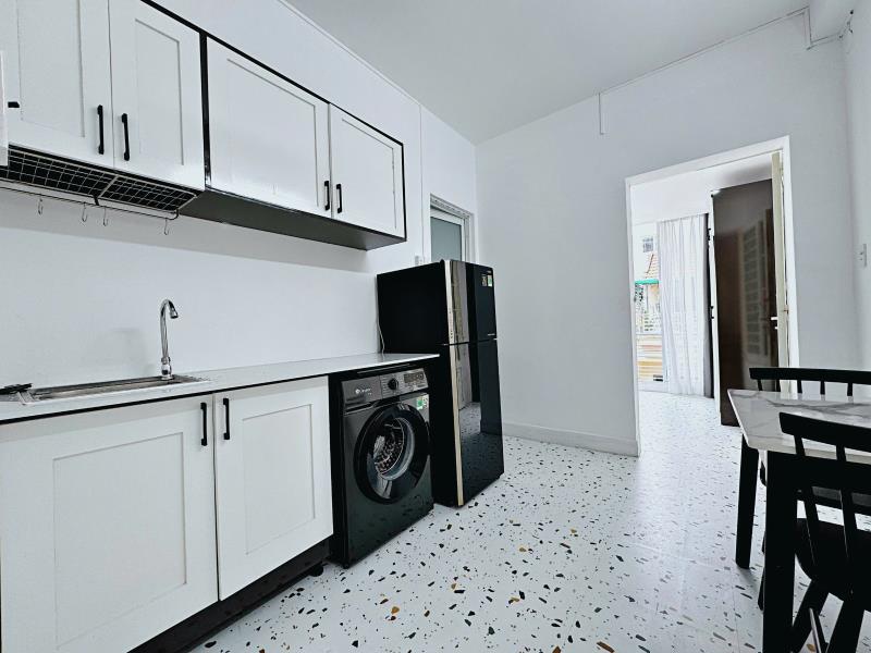 Cho thuê căn hộ 1 phòng ngủ - nguyễn văn thương – cửa sổ – máy giặt riêng – giá tốt  gần đh gtvt cách 500m, hutech, uef, ngoại thương - 2