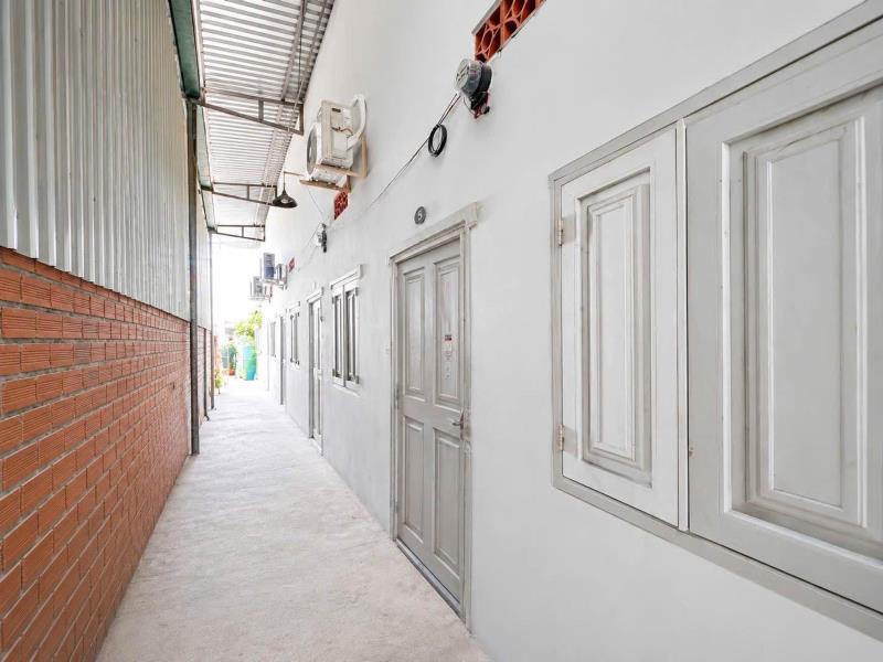 Hẻm xe tải nguyễn ảnh thủ - kế mặt tiền- 115m2 - ngang gần 6m - 6 phòng cho thuê thu nhập 12tr/tháng.  chủ đi mỹ  giảm chào giá còn 6.3 tỷ  nguyễn ảnh thủ 114 m2  - 3