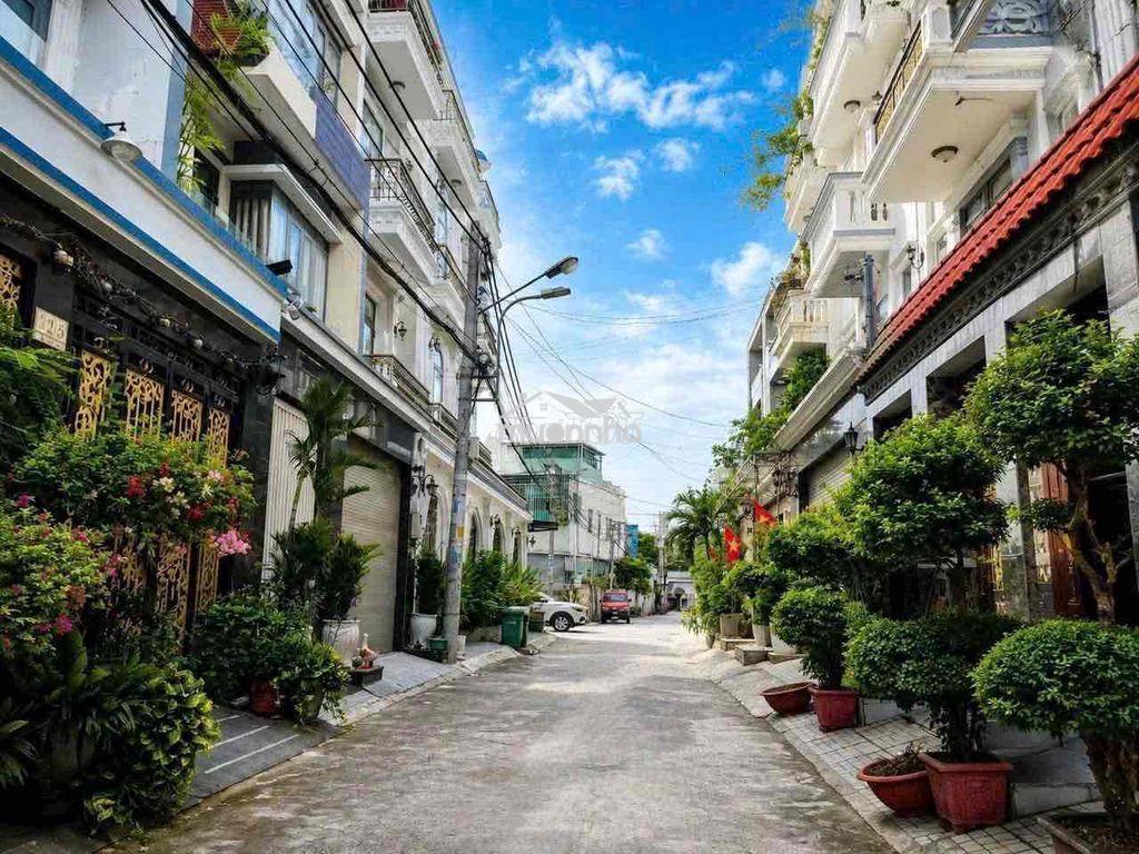 💖💖💖Nhà mới cáu - hẻm xe tải đào tông nguyên nhà bè giá 17tr - 2