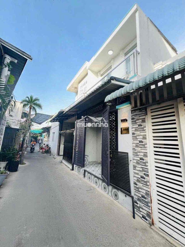 Hẻm thẳng kinh doanh spa cách đường khoảng 40m nhà mới vào ở liền. - 3