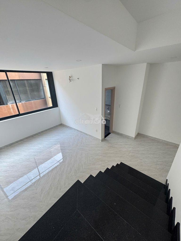 Cho thuê căn góc vị trí đẹp, 1 trệt 4 lầu máy lạnh âm trần, thang máy - 3
