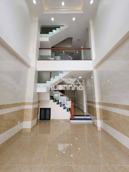 Nhà xây sẵn 1t 3 l, giá 7-8 tỷ, cầu bình triệu 2km, nh cho vay 70% - 4