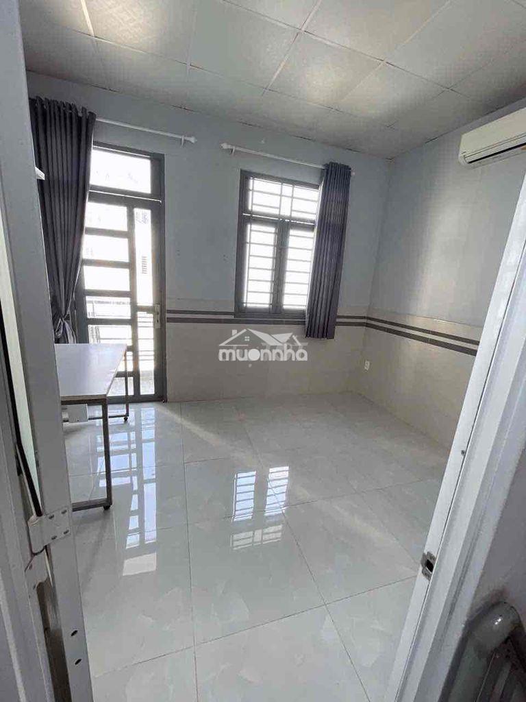 Hẻm nguyễn khoái q.4 3 tầng, 2pn, 2wc, 2ml - 2