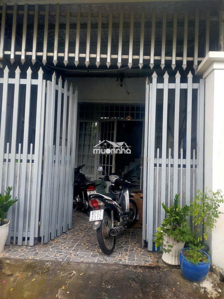 Bán nhà cấp 4 có gác lửng cách nguyễn đức thuận chỉ 50m giá 2ti2 - 3