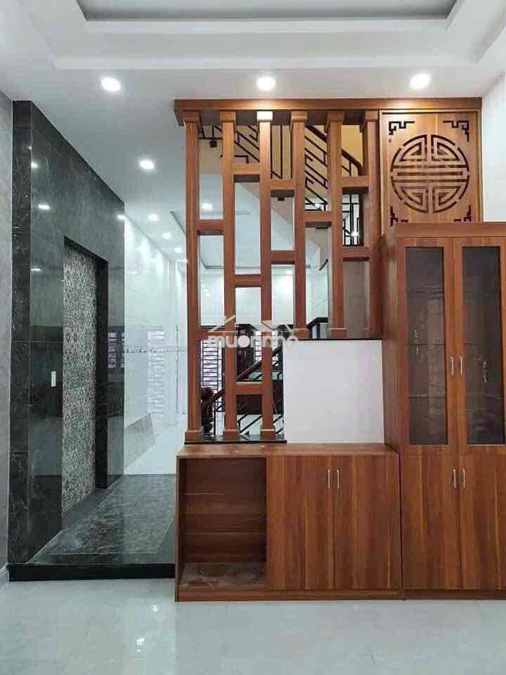 Nhà phú thọ hoà, 4x17m, 3 lầu sân thượng nhà bao đẹp, 5 pn