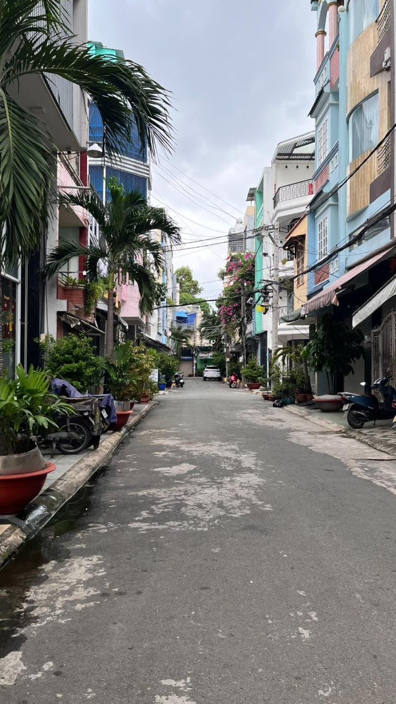 🏨  Bán nhà hxh 8m khu dân trí cao đ. lạc long quân, giá 10.5 tỷ  - 2