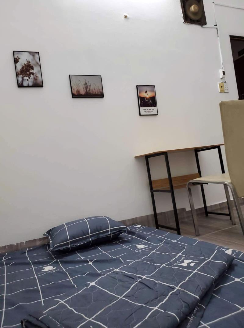 Phòng ban công, cửa sổ trời, giá rẻ trên đường cộng hoà ở được - 4