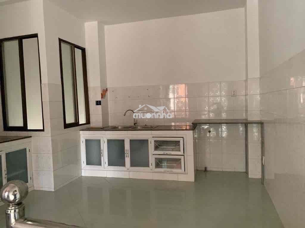 Nhà mới đẹp, xe bán tải đậu, 1 trệt 3 lầu, 3p. ngủ kd và ở 5-6ng ok - 4