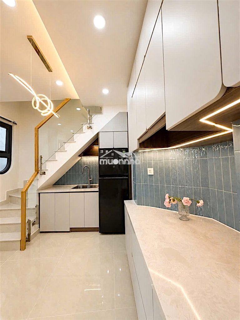 Trần quốc toản q3– sau nhà thờ hồng– 3 tầng mới xinh– full nội thất
