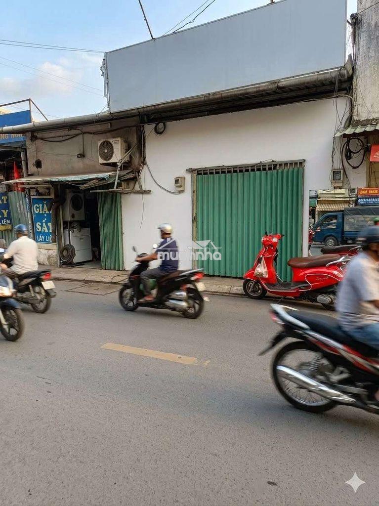 Nhà vừa ở vừa kinh doanh 