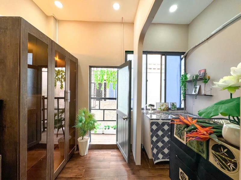 Thuê ngay căn hộ ban công tách bếp rộng rãi siu thoáng sát q1 - an ninh cao - 2