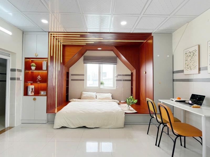 Căn hộ full nội thất có máy giặt riêng - ban công mặt tiền đường - nhà thang máy - ngay dh văn lang, iuh