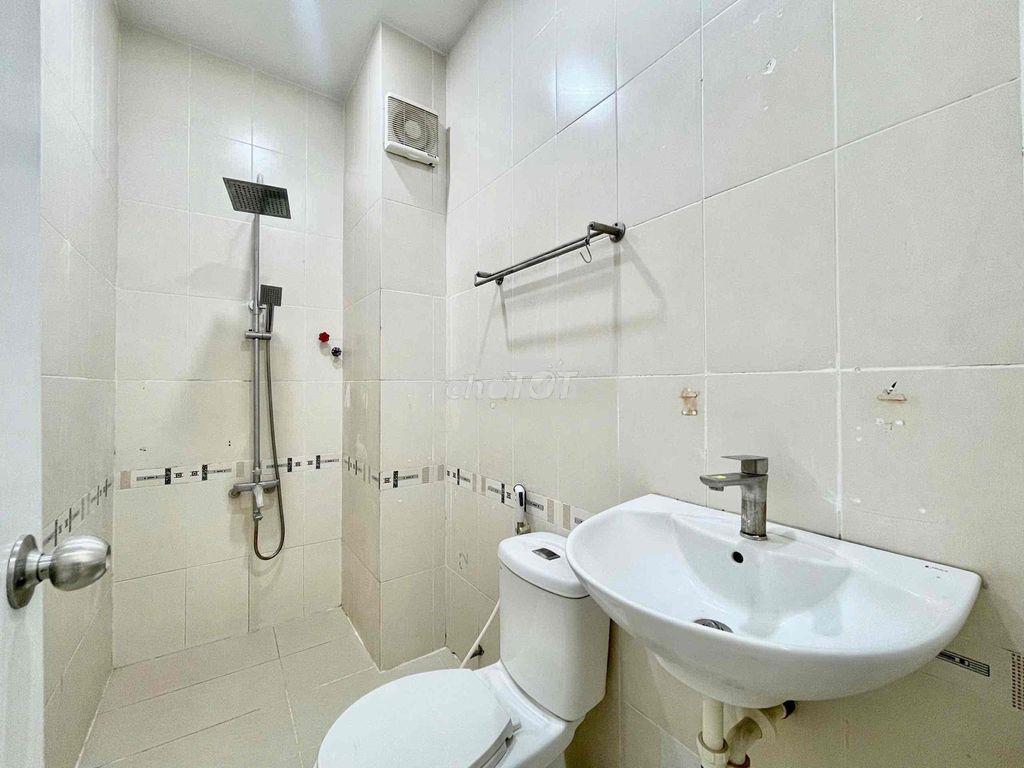 Chính chủ cho thuê căn hộ ngay trung tâm q3 - 4