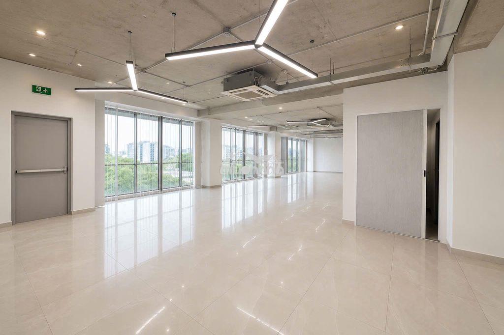 Cho thuê toà nhà văn phòng hơn 1.000m2 mặt tiền tô hiến thành quận 10 - 3