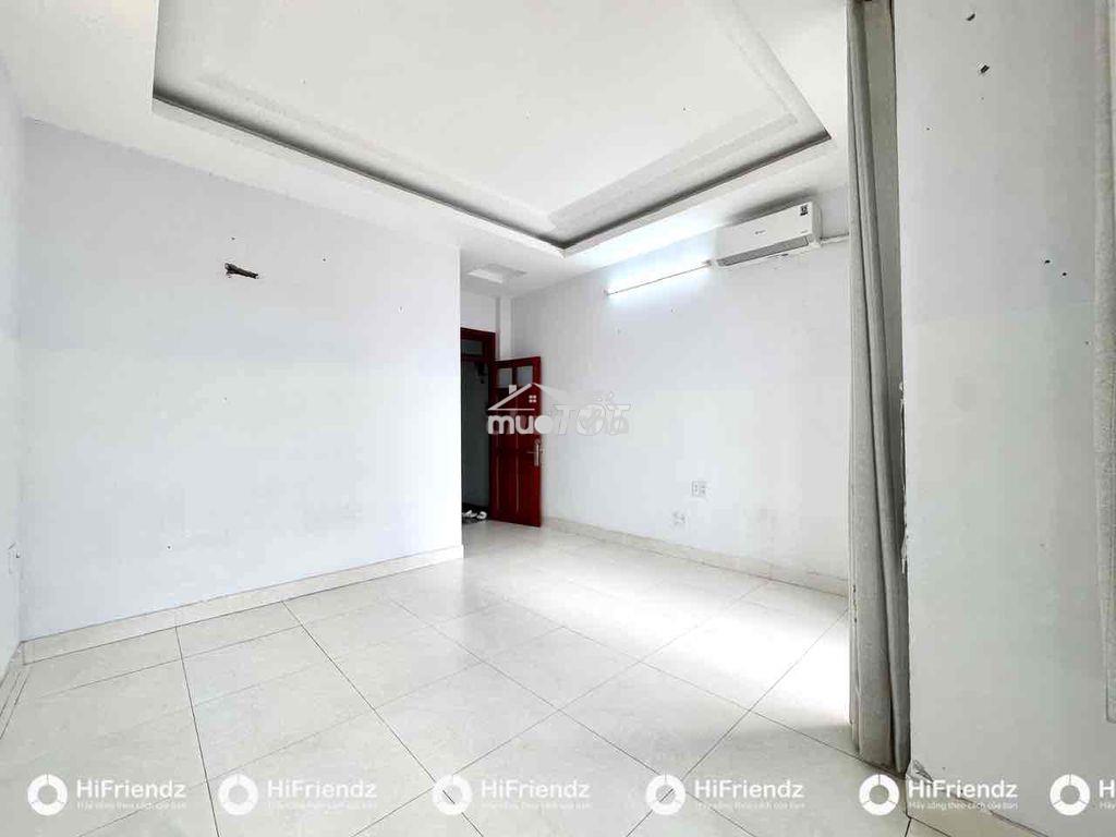 Cho thuê phòng ban công sẵn máy lạnh - ngay gần ngã tư bốn xã - 3
