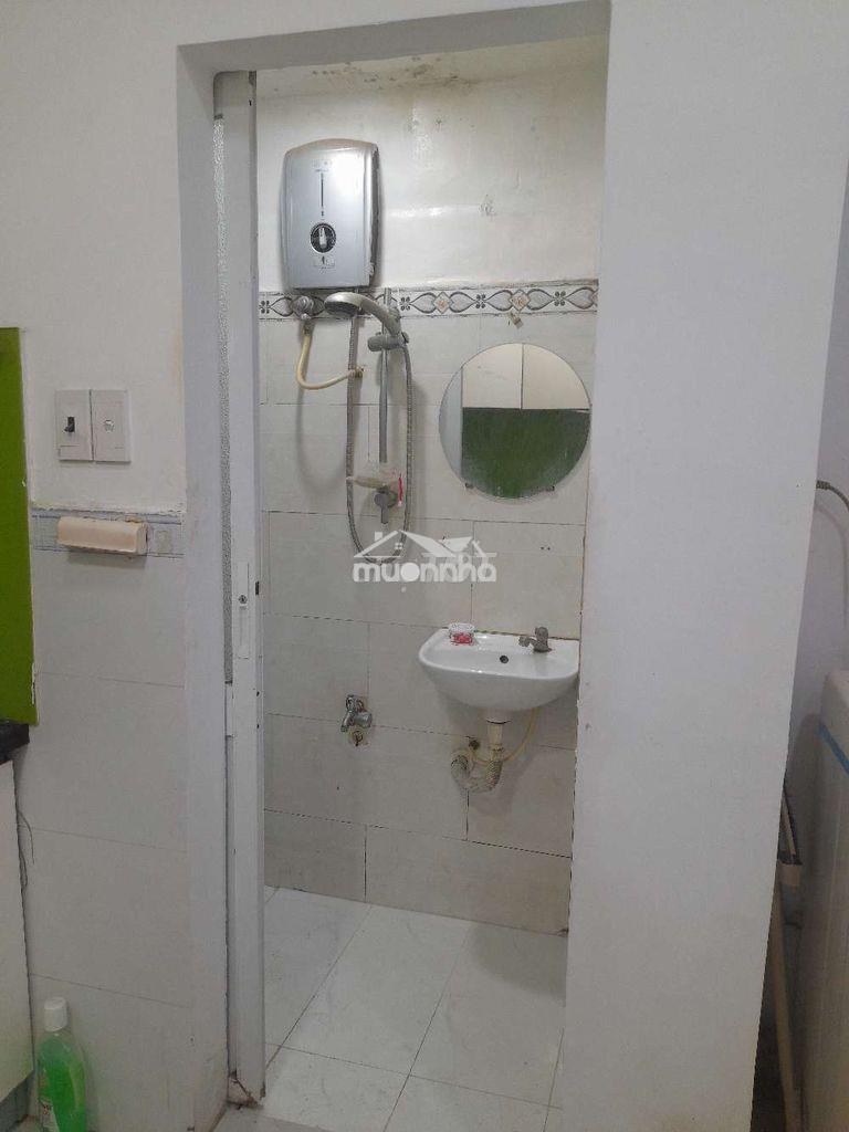 Nhà q1 1 trệt 1 lầu nội thất cb đầy đủ, mới sạch sẽ hẻm nhỏ - 4