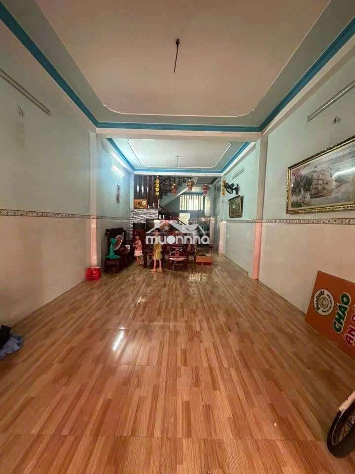 Nhà 2 tầng mặt tiền buôn bán gần ngã ba ông xã - 2