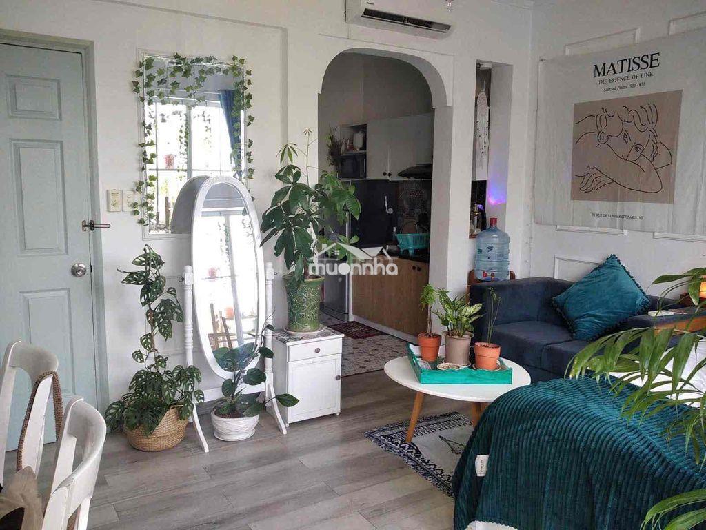 Cho thuê căn hộ ban công style siêu thơ ở trần hưng đạo quận 1 giá rẻ - 2