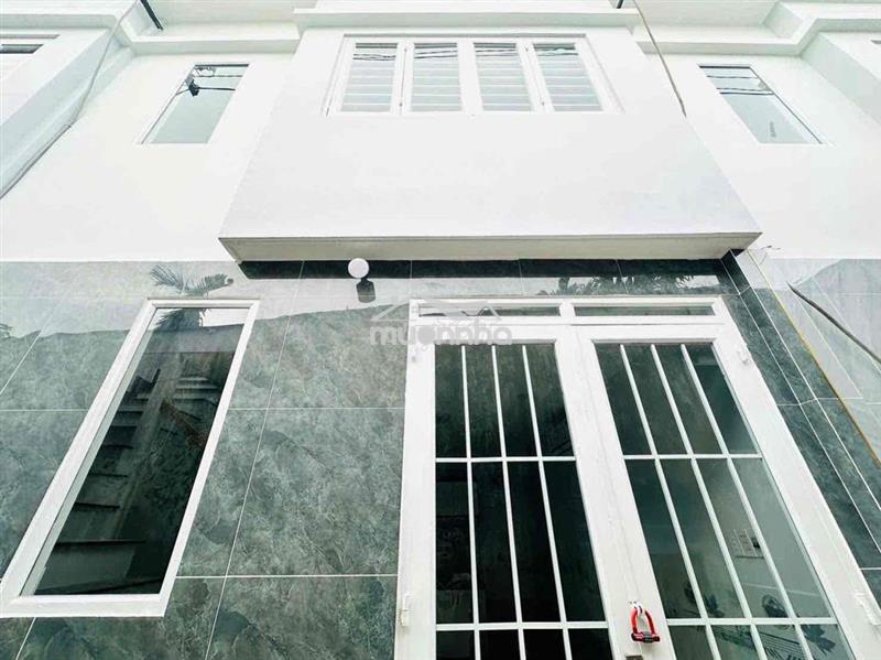 Nhà xây mới đã hoàn công 5.căn đường t.15 gần ngã tư vườn lài