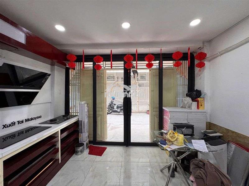 Nhà 1 trệt 1 lầu 4x11m 2 phòng 2 wc hẻm 376 nguyễn đình chiểu