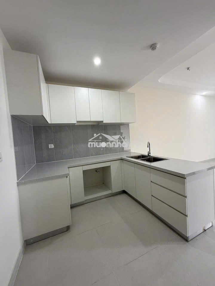Cho thuê ch 2pn, ban công rộng, view thoáng đẹp, tiện ích hồ bơi, gym - 3