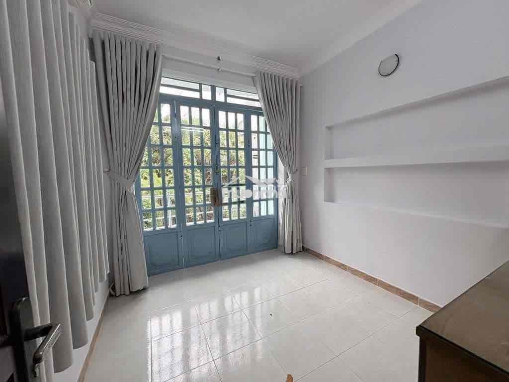 Cho thuê nhà khu hồ biểu chánh - 3 tầng - 3 x 10m - 3 phòng ngủ - 3
